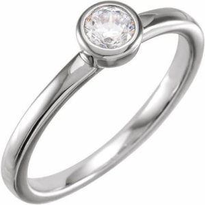 Marlinynn Natural Bezel Solitaire Diamond Ring