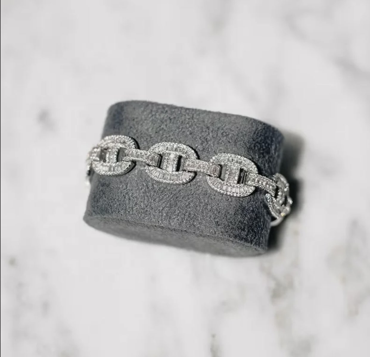 8.07 Carat Natural Diamond  Bracelets