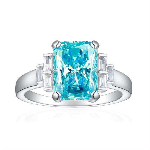 4.59 Carat Aquamarine Gemstone Diamond Rings