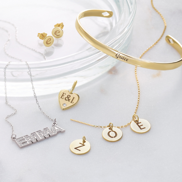 Personalised Valentine's Day jewellery gift ideas from Sunshine Diamonds